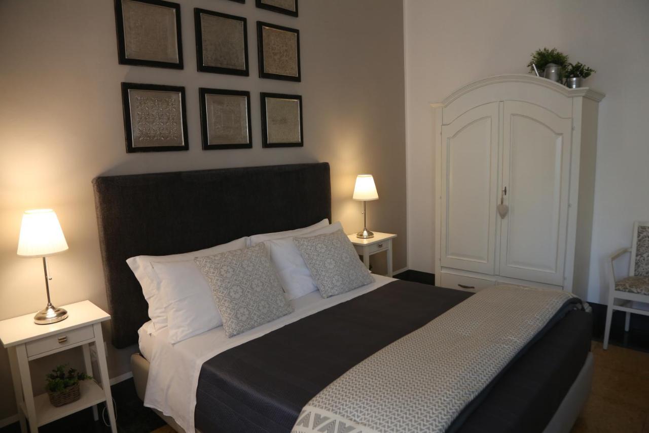 Bed and Breakfast Palazzo Bignami Лечче Екстер'єр фото