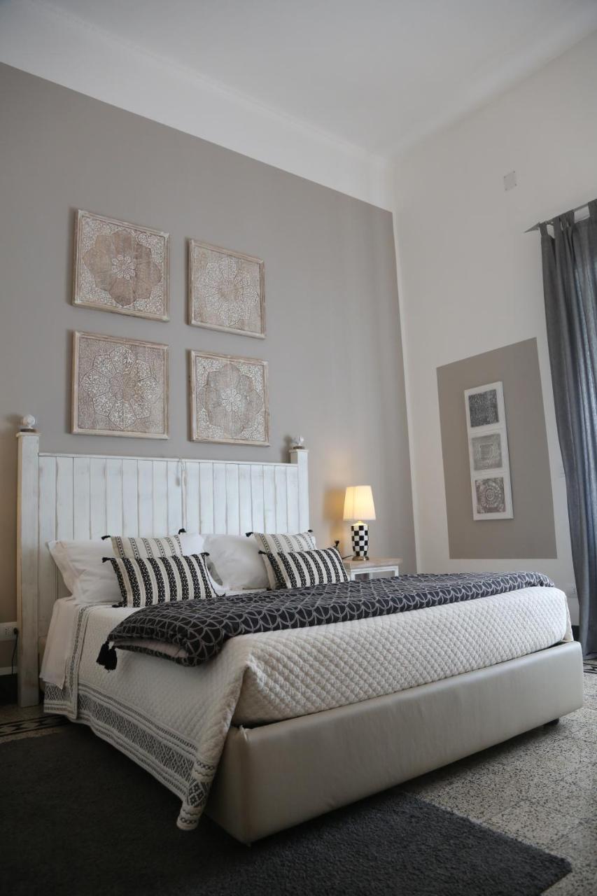 Bed and Breakfast Palazzo Bignami Лечче Екстер'єр фото