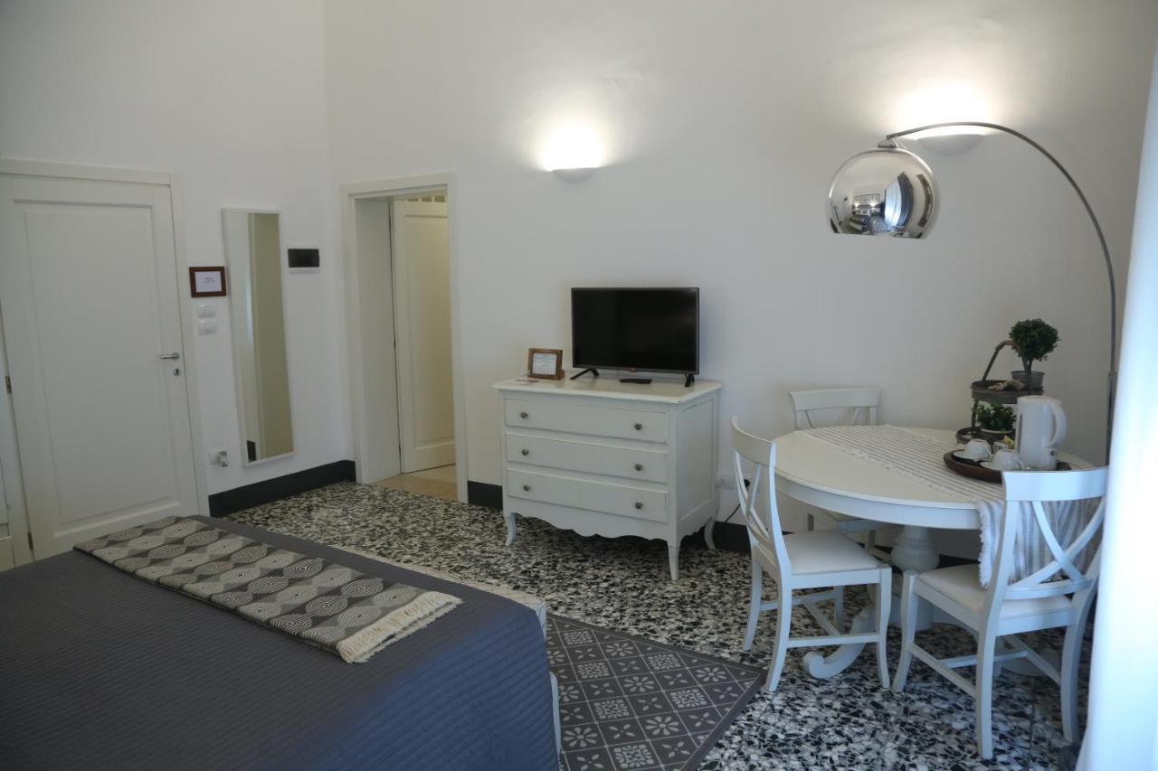 Bed and Breakfast Palazzo Bignami Лечче Екстер'єр фото