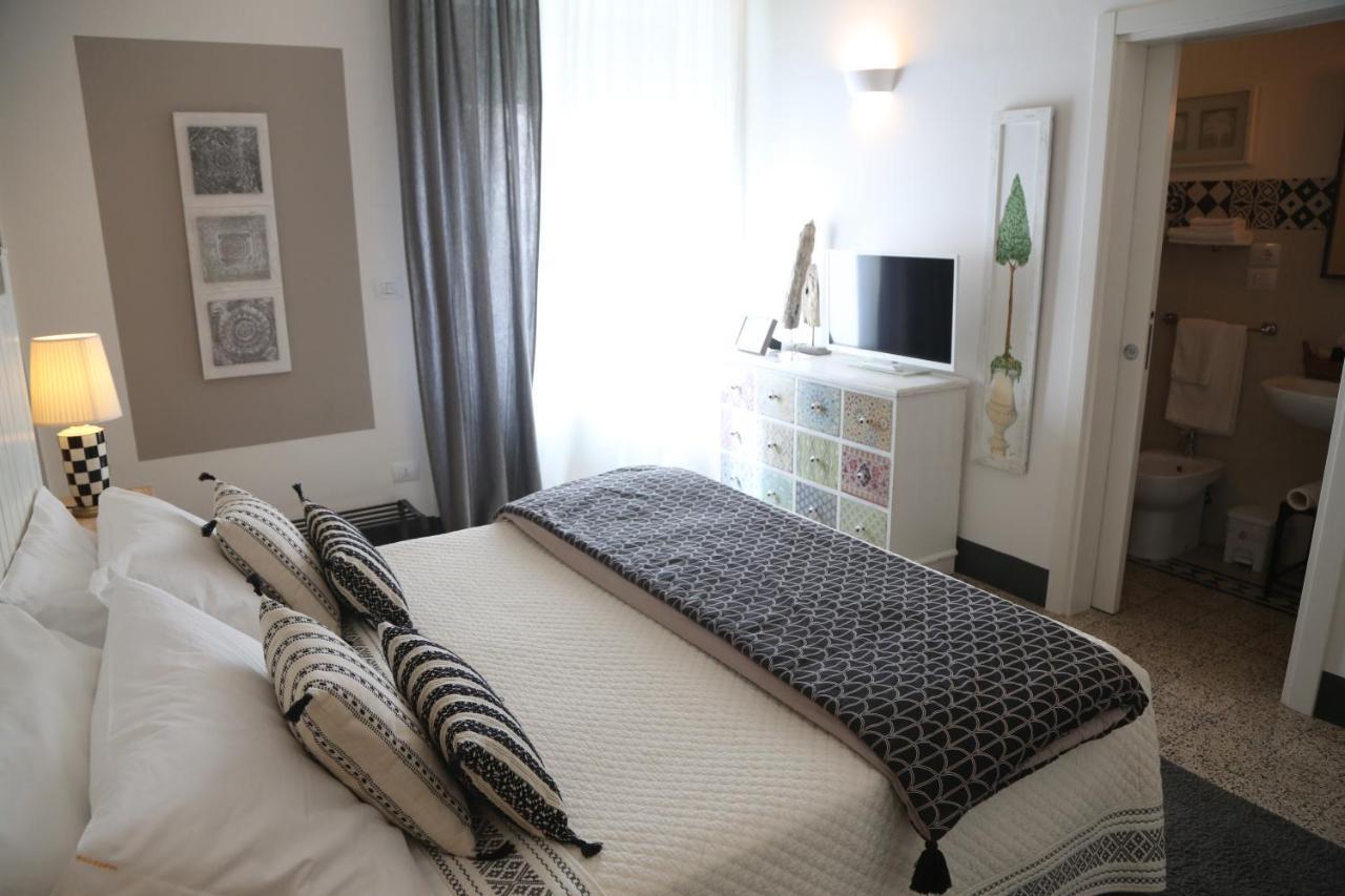 Bed and Breakfast Palazzo Bignami Лечче Екстер'єр фото